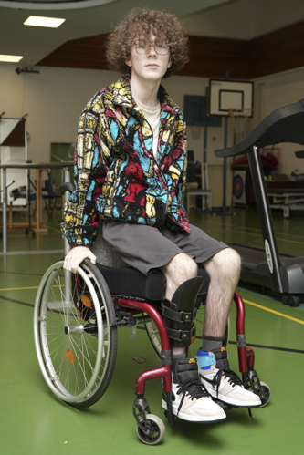 Pressure relief lifting